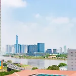 Saigon Royal D4 - Serene Pool View Studio - Hana Apart